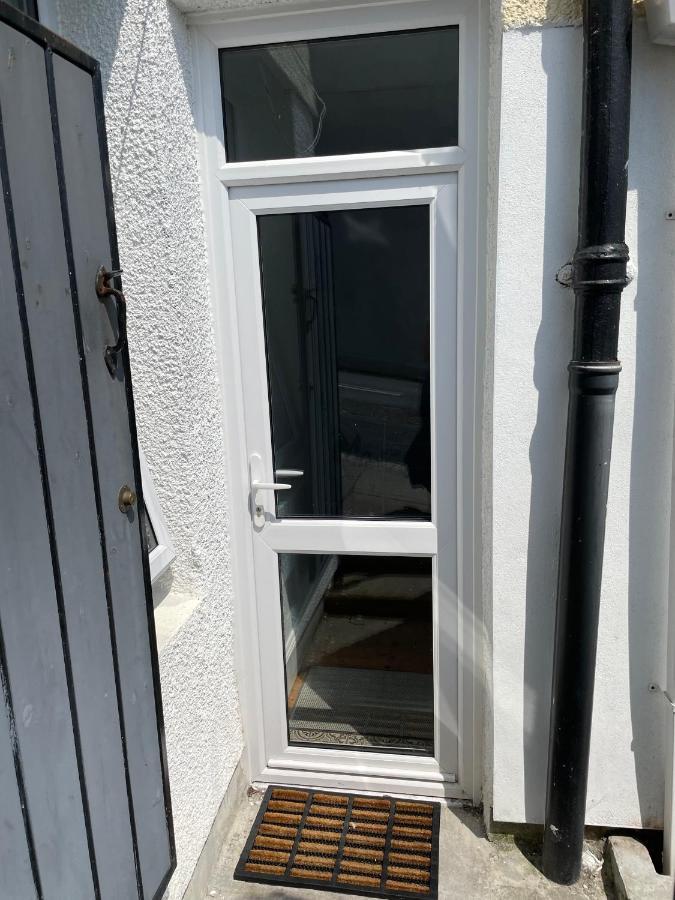 Great 2 Bedroom Flat Plymouth Exterior photo